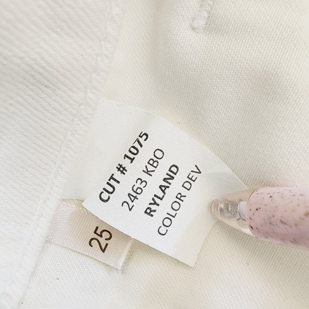 NWT L'AGENCE Ryland White High Rise Frayed Hem Denim Shorts Women's 2 - Picture 4 of 13